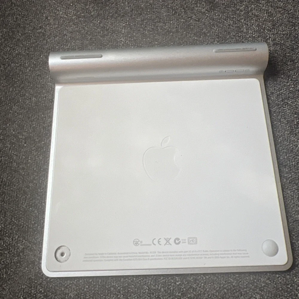 Apple A1339 Magic Trackpad 1  Silver